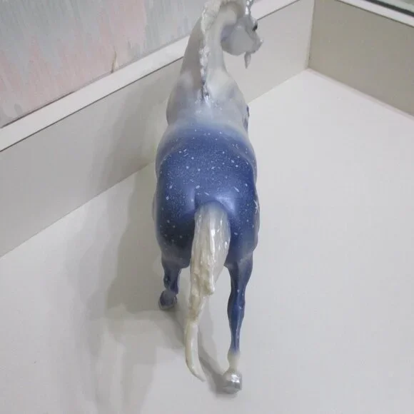 Retired Breyer Horse #1146 Stardust Pearl Blue Unicorn Running Stallion Fantasy - Picture 7 of 13